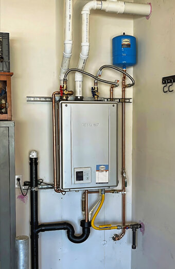https://bayswaterhotwater.com.au/uploads/2025/06/instant-hot-water-systems-98444.jpg